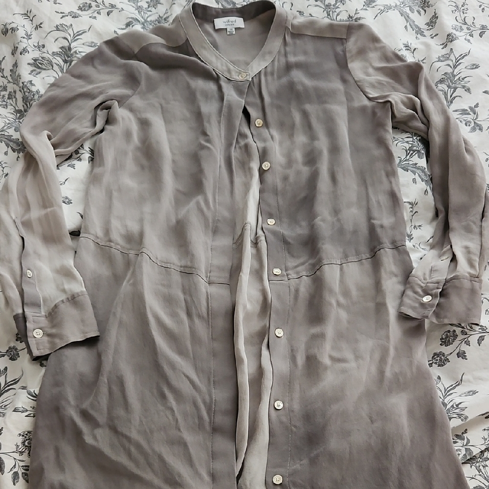 Wilfred Gray Button-Up Long Sleeve Shirt